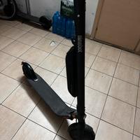 Monopattino Ninebot