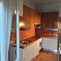 Cucina ad angolo 2,85 x 1,55 con lavastoviglie 