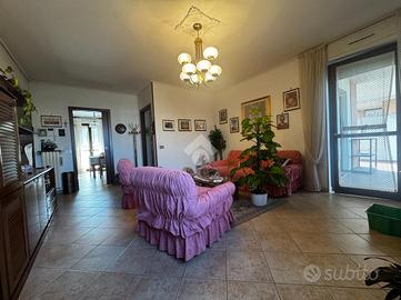 4 LOCALI A CARMAGNOLA
