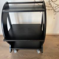 Carrello con ruote in legno di rovere