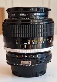 NIKON obiettivo 85 mm.