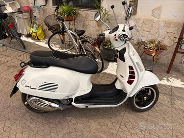 Vespa gts 300