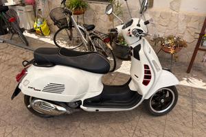 Vespa gts 300