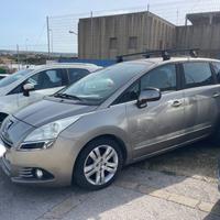 PEUGEOT 5008 2.0 HDi 163CV aut. Business