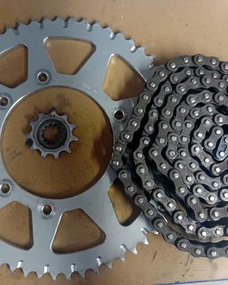 Corona con pignone e catena