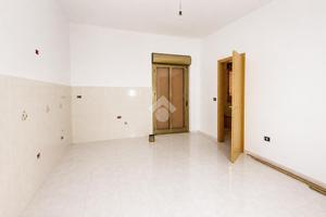 4 LOCALI A PARTINICO