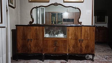 Credenza vintage con specchio