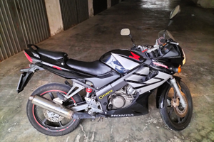 Honda CBR125R