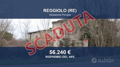 Immobile in asta di 750 m² con più di 5 locali e b