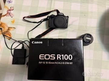 Macchina Fotografica Canon EOS R100