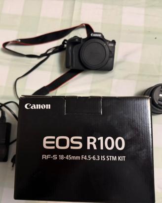 Macchina Fotografica Canon EOS R100