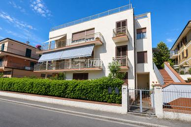 Appartamento di 75 mq al piano terra, con ingresso