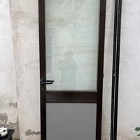 Porta in alluminio