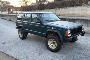 Jeep Cherokee  xj.  4x4