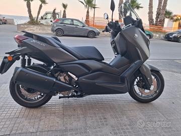 Yamaha XMax 300