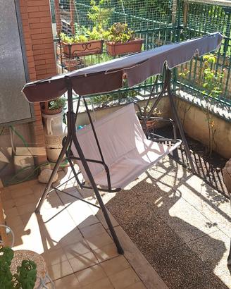 dondolo per giardino