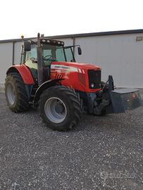 TRATTORE AGRICOLO