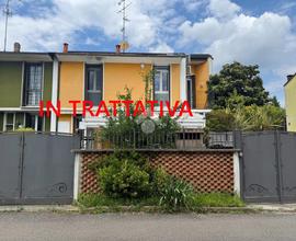 VILLA A SCHIERA D'ANGOLO A CESATE