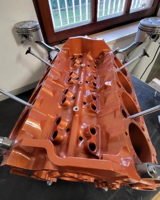 motore v8 tavolino