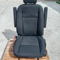 Sedile SX con piastra girevole e braccioli