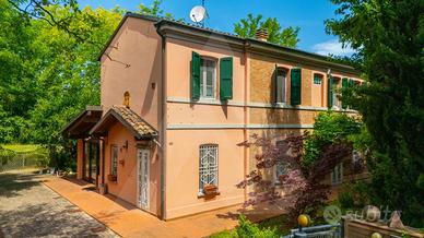 FORLI' - PRIMA CAMPAGNA - VILLA PADRONALE CON AMPI