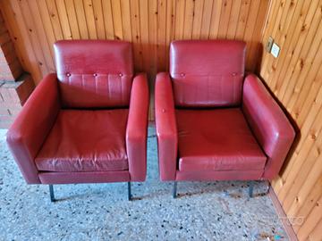 Coppia Poltrone in Skai rosso vintage