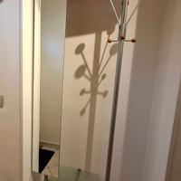 Appendiabiti con specchio