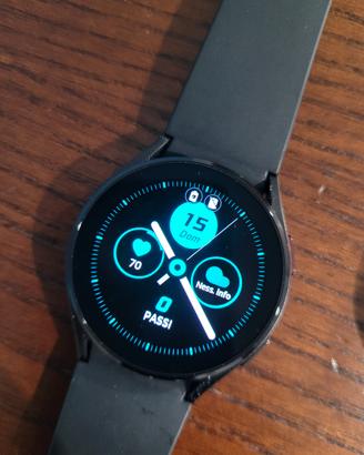 Samsung Galaxy Watch 4