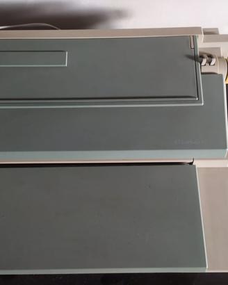Macchina da scrivere OLIVETTI