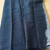 scampolo di cotone blu a bolli