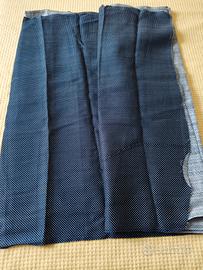 scampolo di cotone blu a bolli