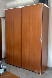 Armadio in legno