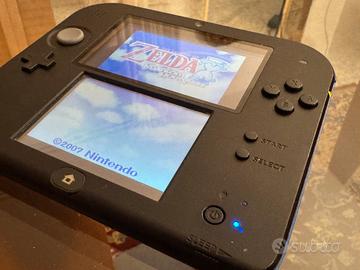 NINTENDO 2DS colore blu/nero + gioco