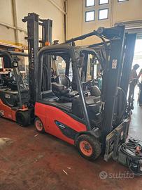 Carrello elevatore elettrico 1600kg con alzata lib