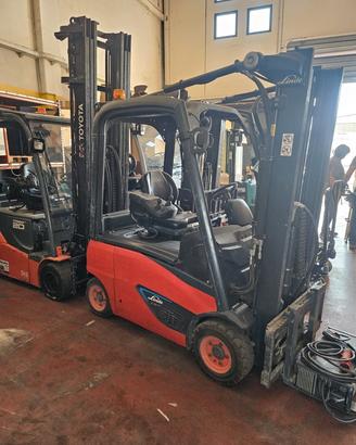 Carrello elevatore elettrico 1600kg con alzata lib