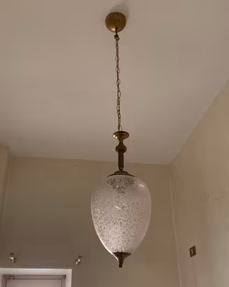 Lampadario vintage a goccia in vetro