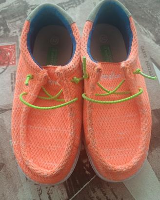 scarpe leggeri m.32 Benetton 
