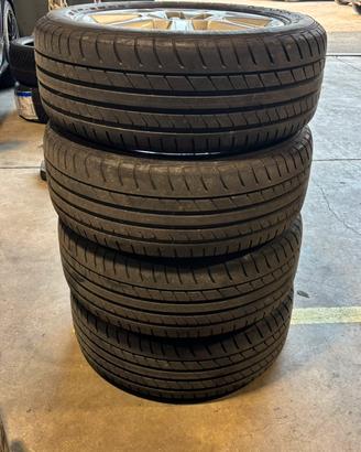Set di 4 cherchi in lega originali AUDI R16