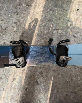 Tavola snowboard Nitro Prime 152 + attacchi Nitro