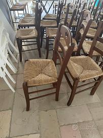 Sedie - Armadio - Letto