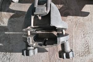 Otto ganci per barra portatutto auto