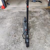 Monopattino marca Vivo