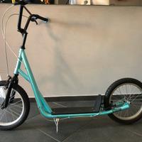 Monopattino muscolare