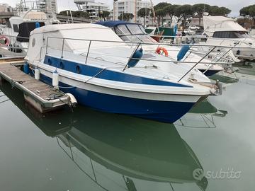 Azimut az 28 fuoribordo anche parziale permuta