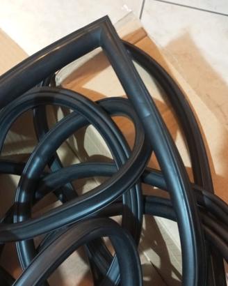 guarnizioni porte dx e sx nuove mai usate 