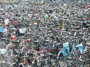 STOCK di BICICLETTE