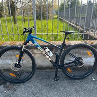 MOUNTAIN BIKE 29'' TREK MARLIN 5