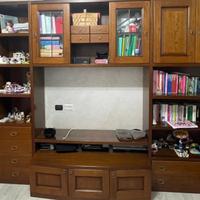Parete attrezzata in legno