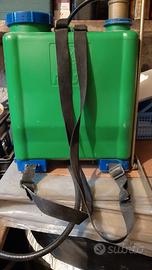 annaffiatoio da spalla