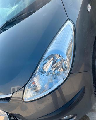 Fanale anteriore sx Hyundai i10 anno 2009